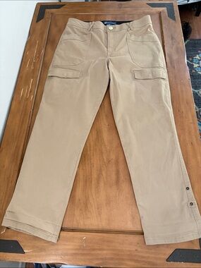 Democracy AbSolution Tan Cargo Pants with Snap Roll Up Size 14